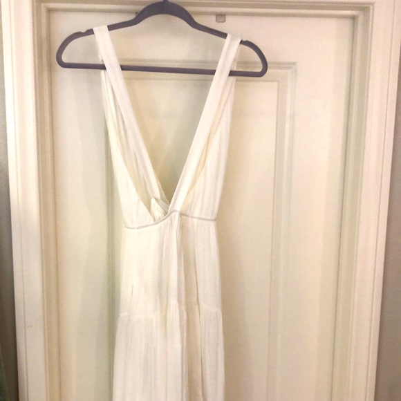 Vici Collection white Maxi Dress. Worn once. - Picture 2 of 4